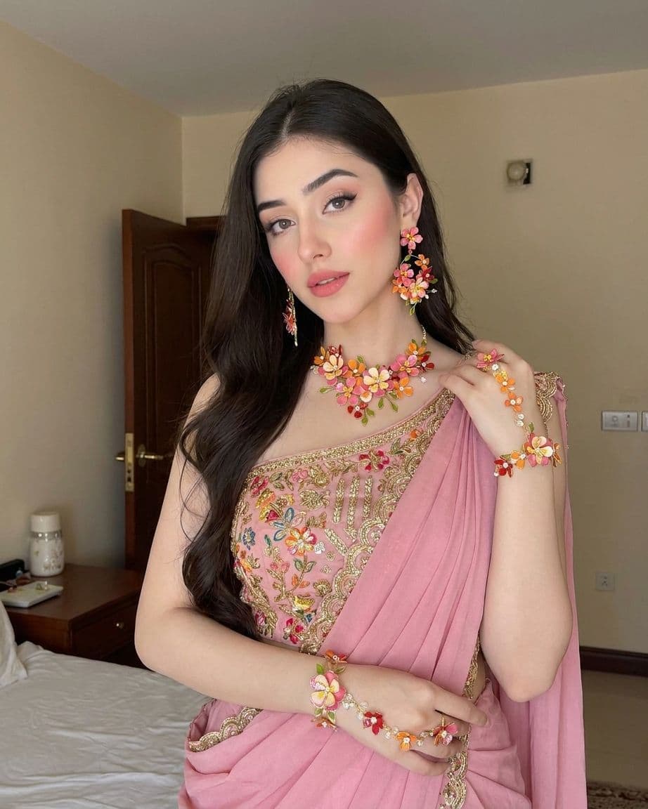 Multicolour Pink and Orange Floral Resin Haldi Jewellery Set